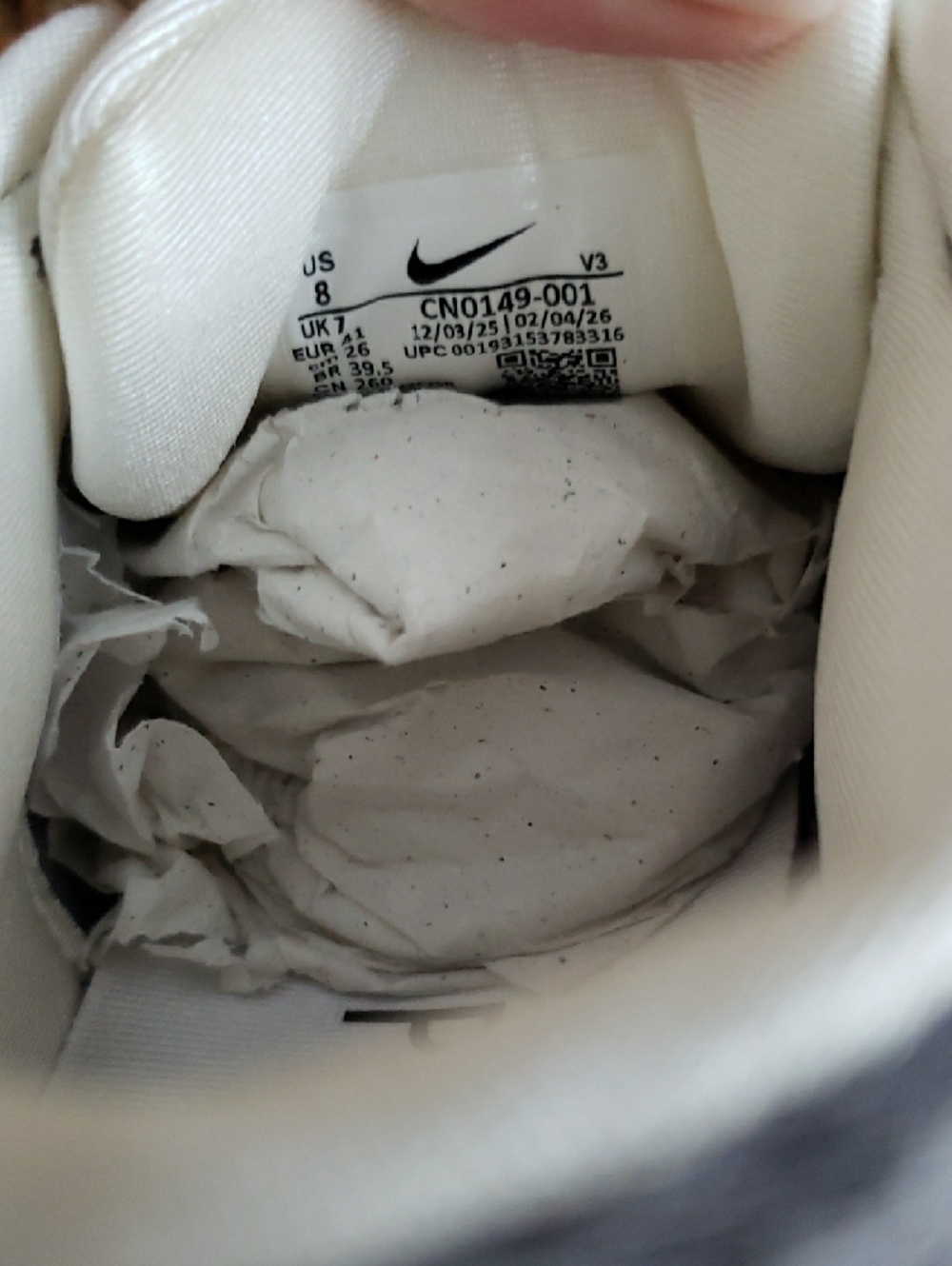 Nike P6000 Silver Metallic Running Shoe with Black Swoosh and White Laces - Picture 4 of 9
